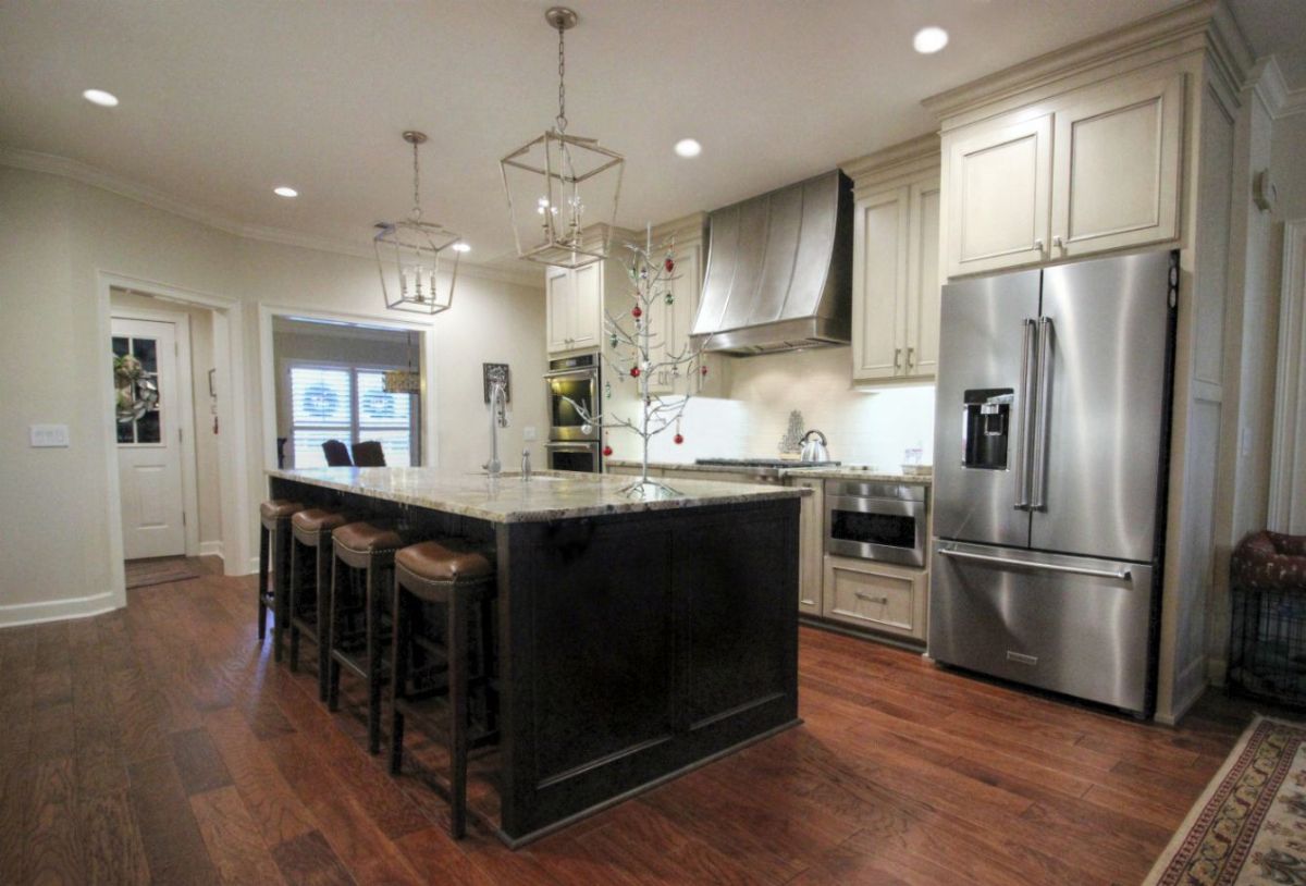 Kitchen by Valerie Garrett Interior Design